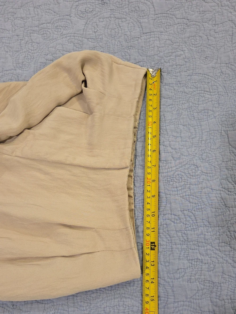 ZARA Pleated Wide-Leg Flowy Trousers in Beige - Size M (Excellent Condition)